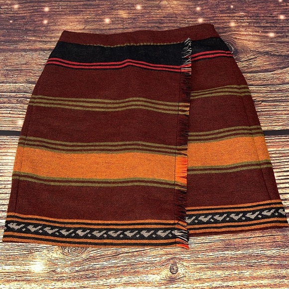 LOFT Dresses & Skirts - Loft Petities Sz 0 Wool Blend Skirt with Fringe